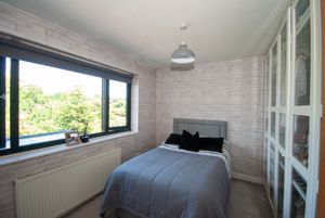 Bed 3- click for photo gallery